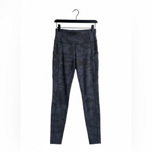 LULULEMON Black Camouflage Leggings